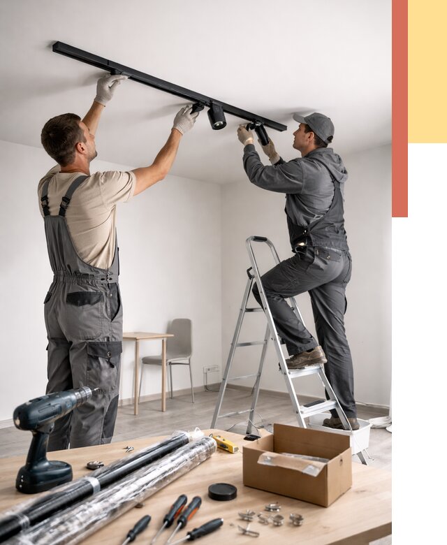 Установка трековых светильников в натяжной потолок в Карталах от 4381 руб. | ОТДЕЛОЧНИК-Крт